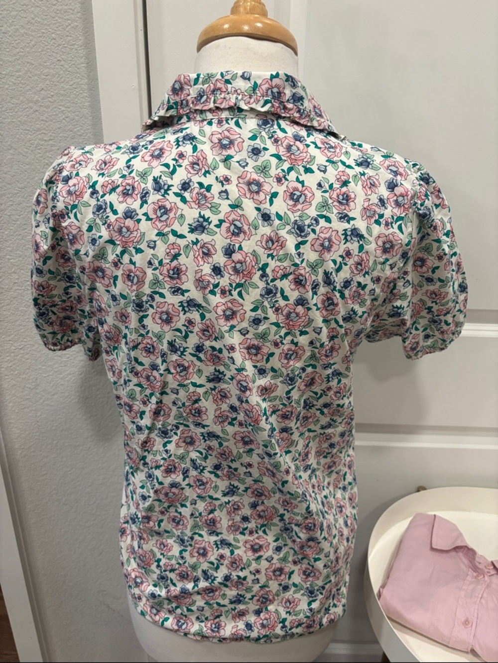 Set of 2 J. Crew Short Sleeve Button Down Blouses - Picture 9 of 10